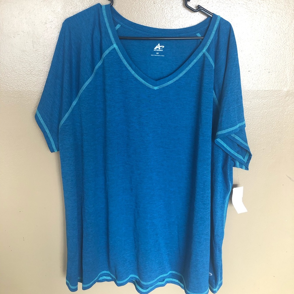 NWT Plus size athletic tee